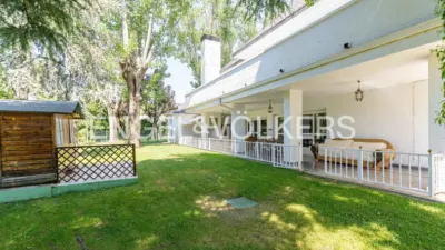 Villa in Villafranca del Castillo photo 20