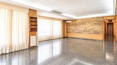 Apartment in Plaça dels Patins photo 4