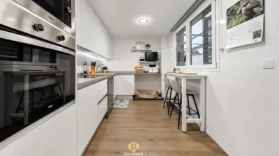 Piso en calle Ferenc Puskas photo 8