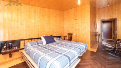 Chalet on Calle Valle del Guadarrama photo 10
