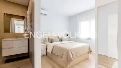 Apartment in Centre photo 3