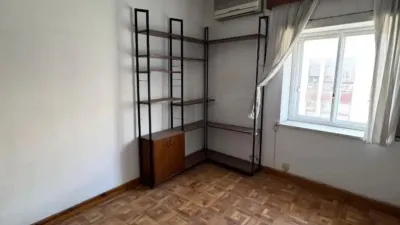 Apartment in San Bartolomé – Millán de Priego Street photo 4