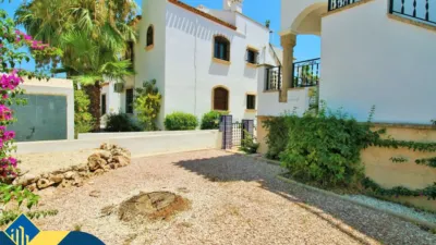 Apartment in Las Filipinas-Villamartín-Canal Norte photo 19
