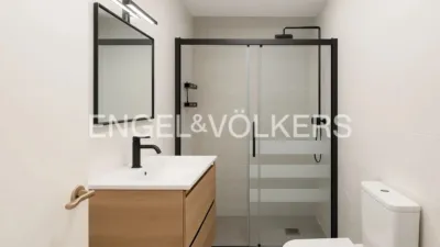Apartment on Calle de Balbina Valverde photo 22