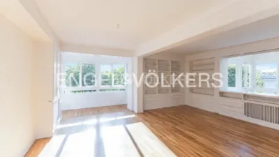 Apartment on Calle de Balbina Valverde photo 23