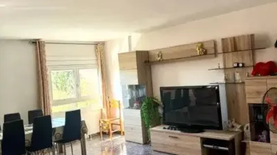 Apartment in Vallbona photo 3