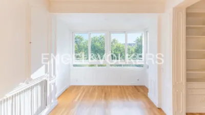 Apartment on Calle de Balbina Valverde photo 25