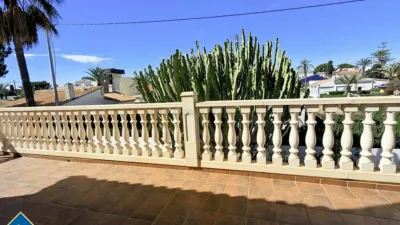 Chalet in Cabo Roig-La Zenia-La Regia photo 11