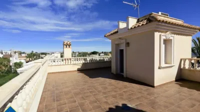 Chalet in Cabo Roig-La Zenia-La Regia photo 12