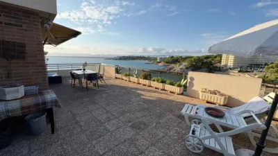 Penthouse on Carrer de la Cala de la Font photo 15