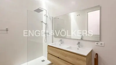 Apartment in Centre photo 16