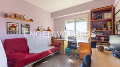 Apartment in Campanar photo 14