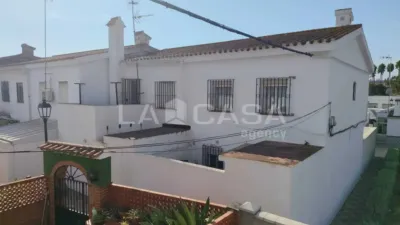 Townhouse in Los Barrios photo 17