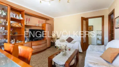 Apartment in Campanar photo 2