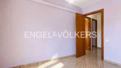 Apartment in Campanar photo 15