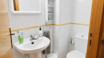 Apartment on Carrer del President Companys photo 4
