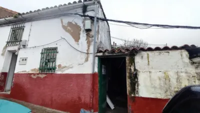 House on Luis Chamizo Street photo 2
