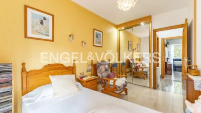 Terraced house in Carrer del Brillant photo 27
