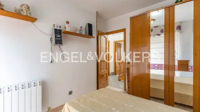 Terraced house in Carrer del Brillant photo 35