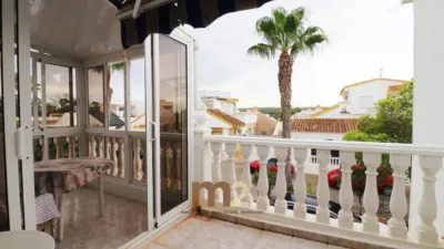 Semi-detached house in Carrer Berenguer de Massanet, 30 photo 5