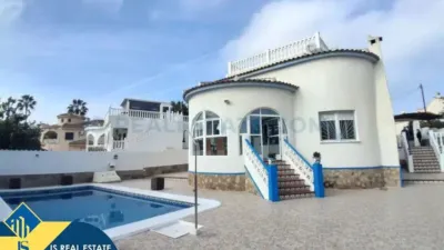 Casa – Torrevieja, Urbanización Los Balcones - Más