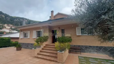 House in Vallirana photo 3