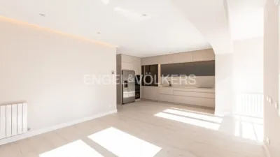 Apartamento en alquiler en Lista - Imagen 2