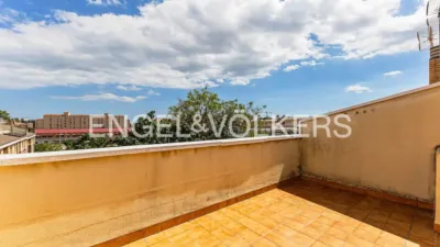 Terraced house in Carrer de Lola Anglada photo 34