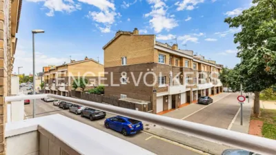 Terraced house in Carrer de Lola Anglada photo 6
