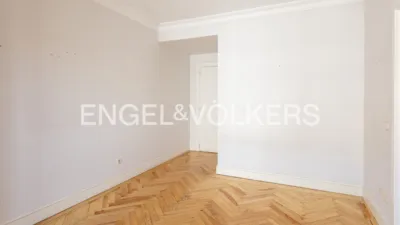 Apartment on Calle de Núñez de Balboa photo 35