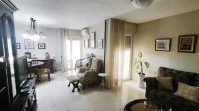 Apartment on Calle del Pintor Aparicio photo 2