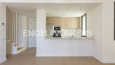 Top Floor Apartment in Centre photo 13