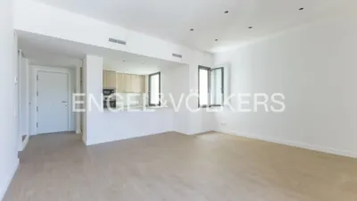 Top Floor Apartment in Centre photo 14