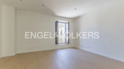 Top Floor Apartment in Centre photo 18