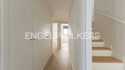 Top Floor Apartment in Centre photo 19