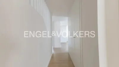 Top Floor Apartment in Centre photo 20