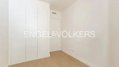 Top Floor Apartment in Centre photo 24