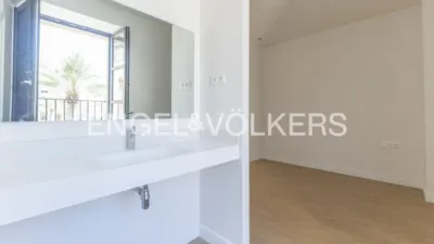 Top Floor Apartment in Centre photo 31