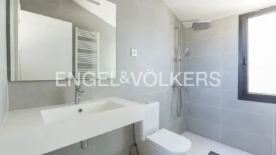 Top Floor Apartment in Centre photo 39