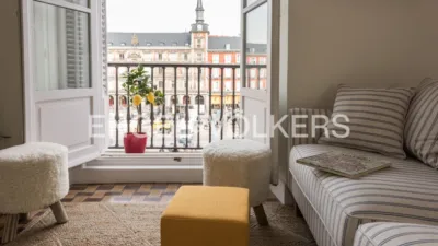 Apartamento en alquiler en Sol - Imagen 2
