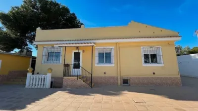 Chalet on Avenida de los Pescados photo 33