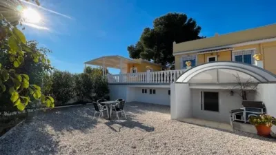 Chalet on Avenida de los Pescados photo 37