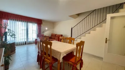 Semi-detached house on Carrer del Ferrocarril photo 33