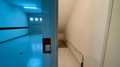 Semi-detached house on Carrer del Ferrocarril photo 90