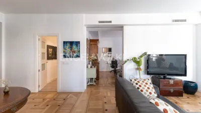 Apartment on Guzmán El Bueno Street photo 6