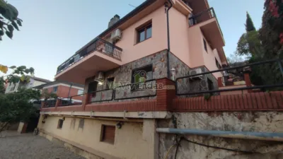 House on Carrer d'Amadeu Vives, 17 photo 12