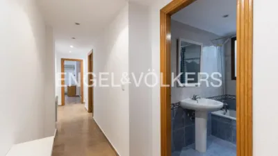 Apartment on Cuenca Tramoyeres Street photo 21