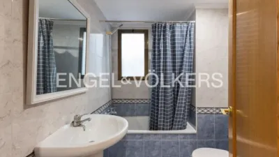 Apartment on Cuenca Tramoyeres Street photo 22