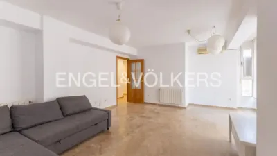 Apartment on Cuenca Tramoyeres Street photo 5