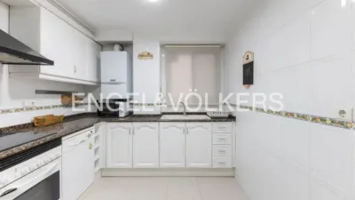 Apartment on Cuenca Tramoyeres Street photo 9